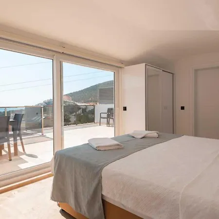 3 Bedroom - 6622 Villa